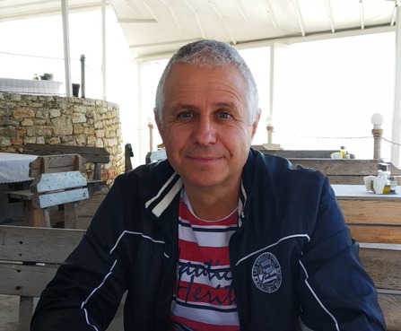 Владимир Хинев